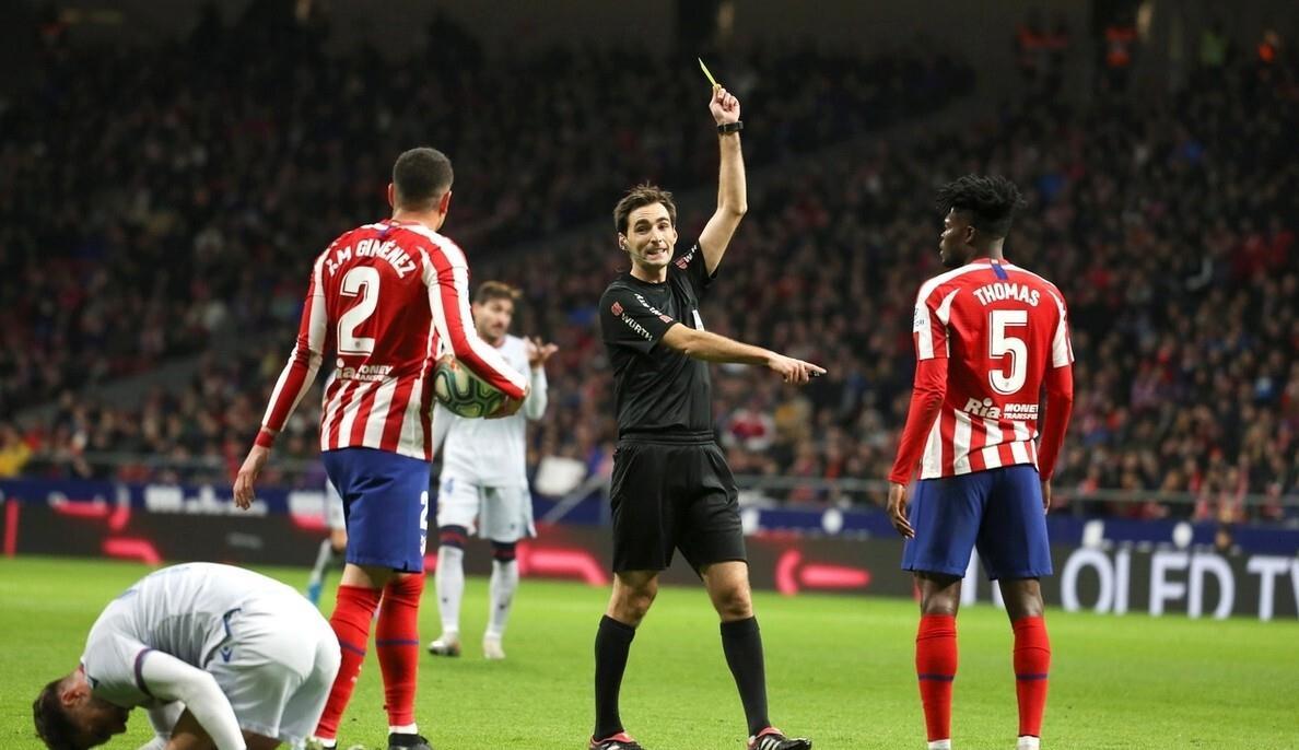 爱游戏-包含里程碑夜！切尔西回应争议，国王杯今夜刷纪录，球迷炸锅，更衣室氛围转暖的词条